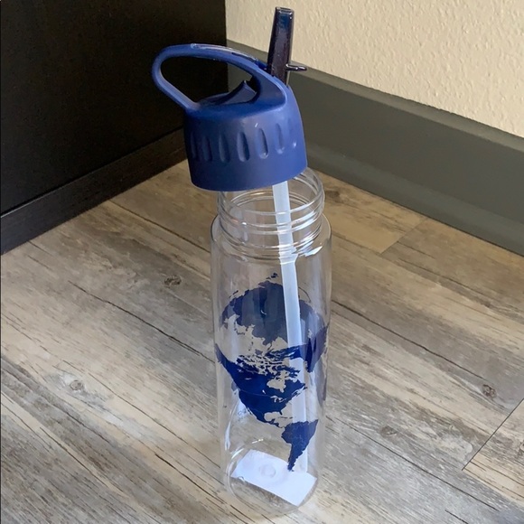 Typo The Refresher Drink World Map Water Bottle With Straw - Picture 8 of 8